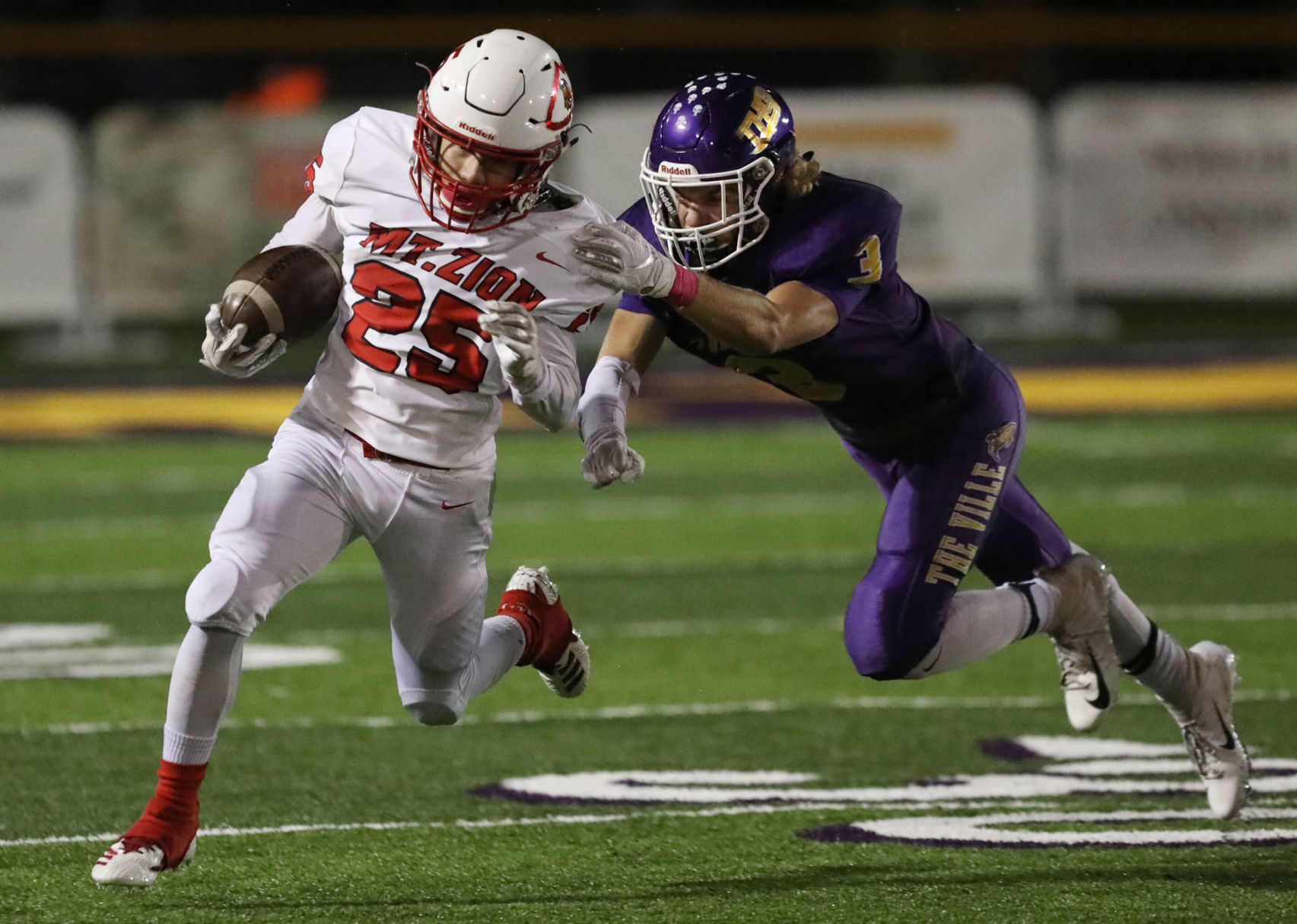 Taylorville vs Mt Zion football 14 10.12.18.jpg